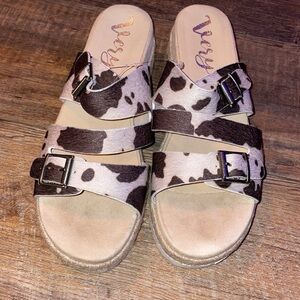 Very G platform sandals size 9